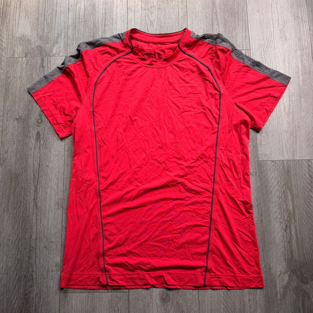 Lululemon Mens Metal Vent Tech Shirt Size L Red Gray Athletic Tee
